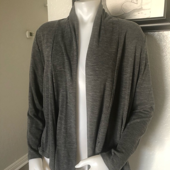 Cardigan - Picture 2 of 4